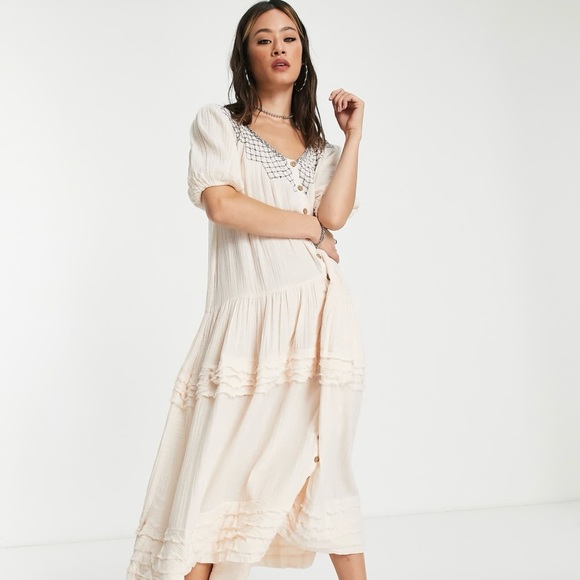 Free People Dresses & Skirts - Free People Elegant Cream Sunday Stroll Oversized Embroided Maxi Dress
